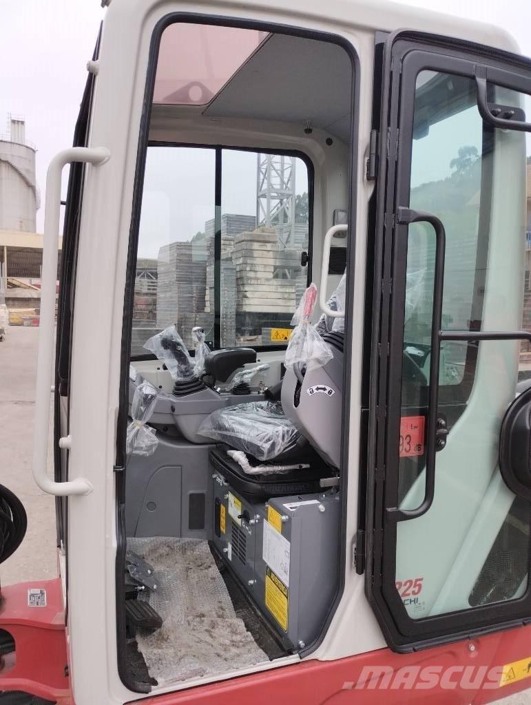 Takeuchi TB 225 Mini excavators < 7t