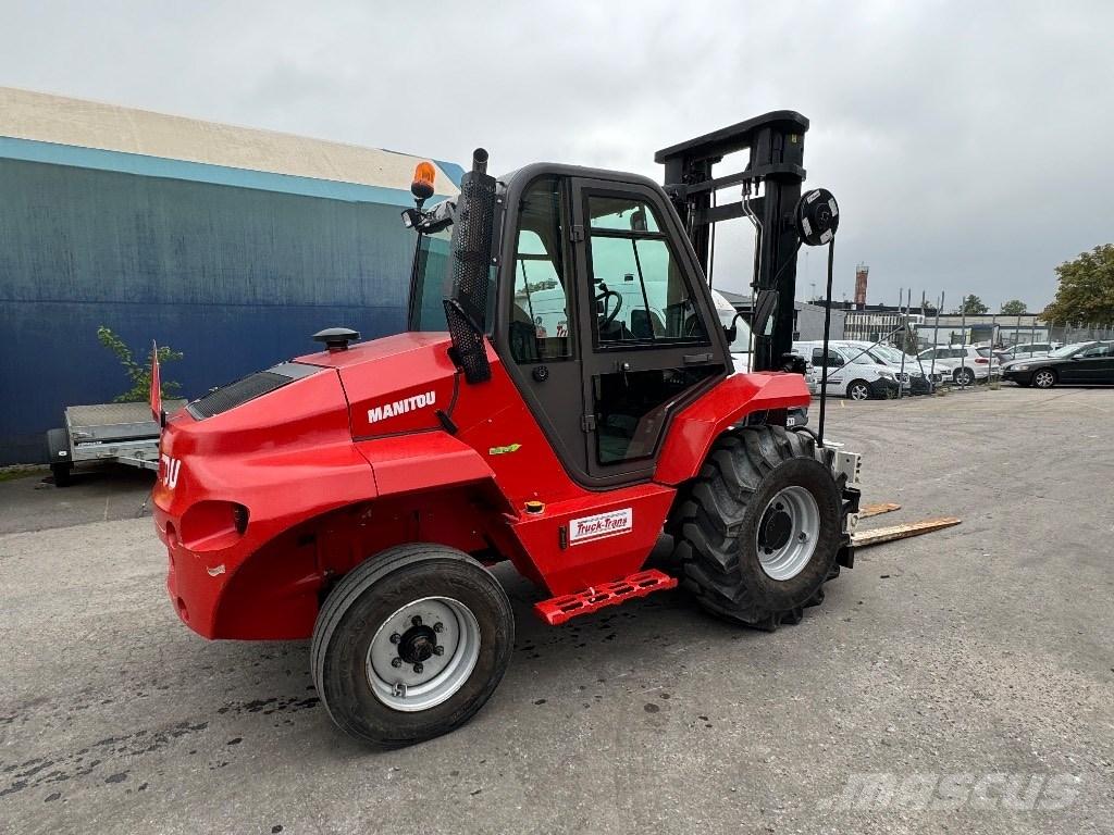 Manitou M40-2 Diesel trucks