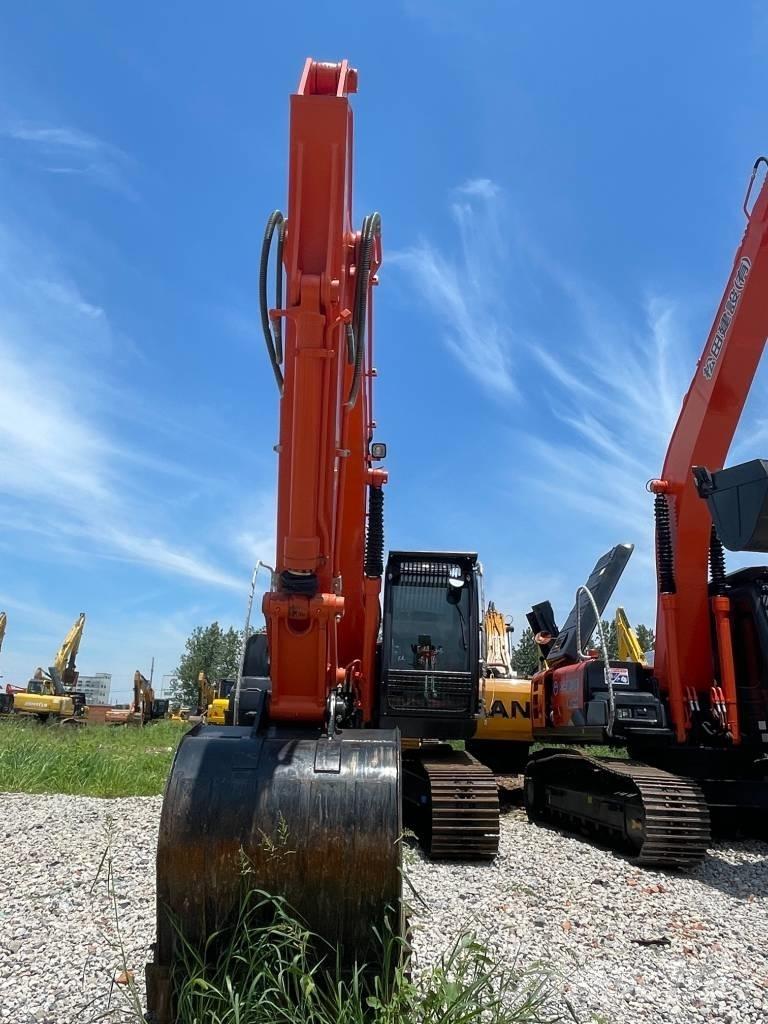 Hitachi ZX200 Crawler excavators