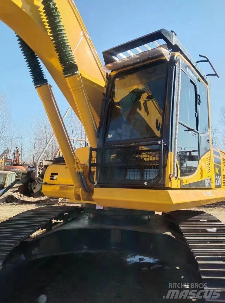 Komatsu PC 220-8 Crawler excavators