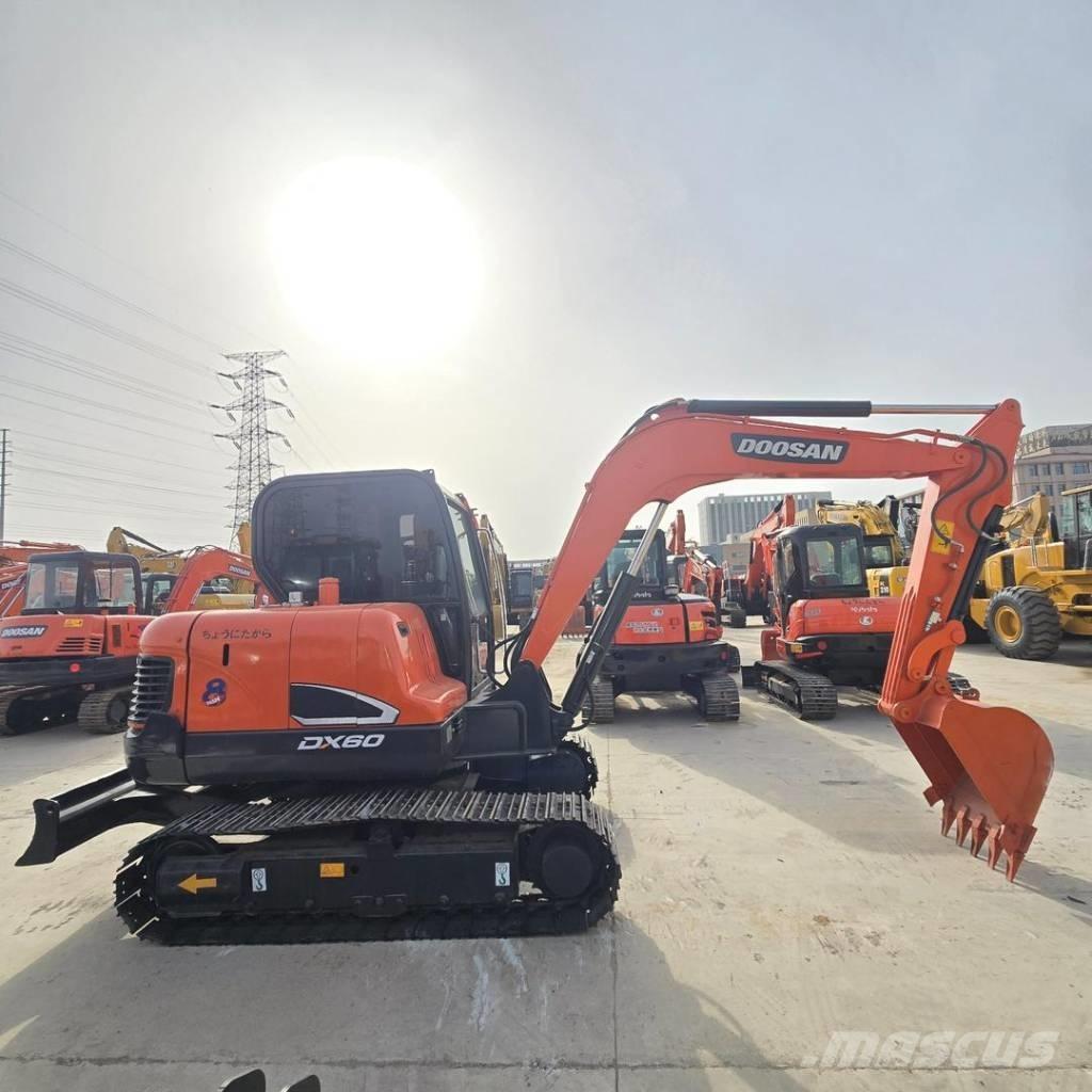 Doosan DX 60 Mini excavators < 7t