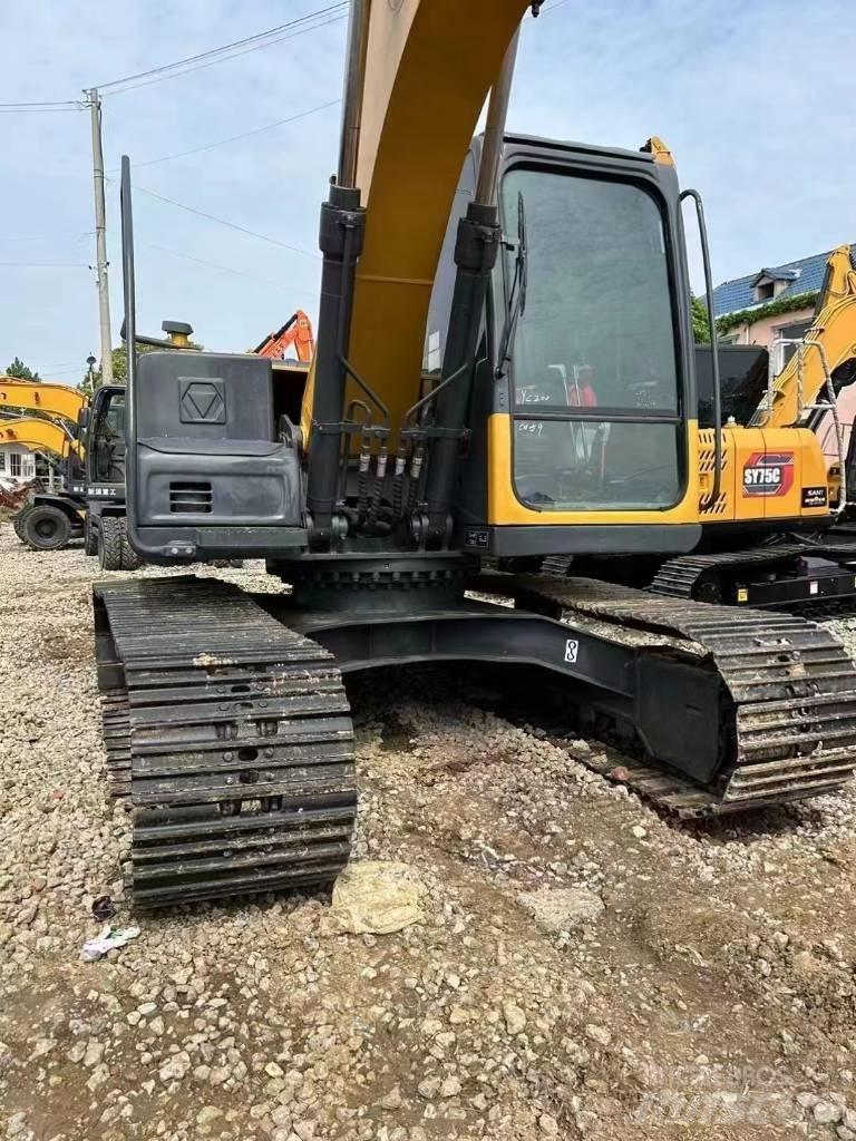 XCMG XE 150 D Midi excavators  7t - 12t