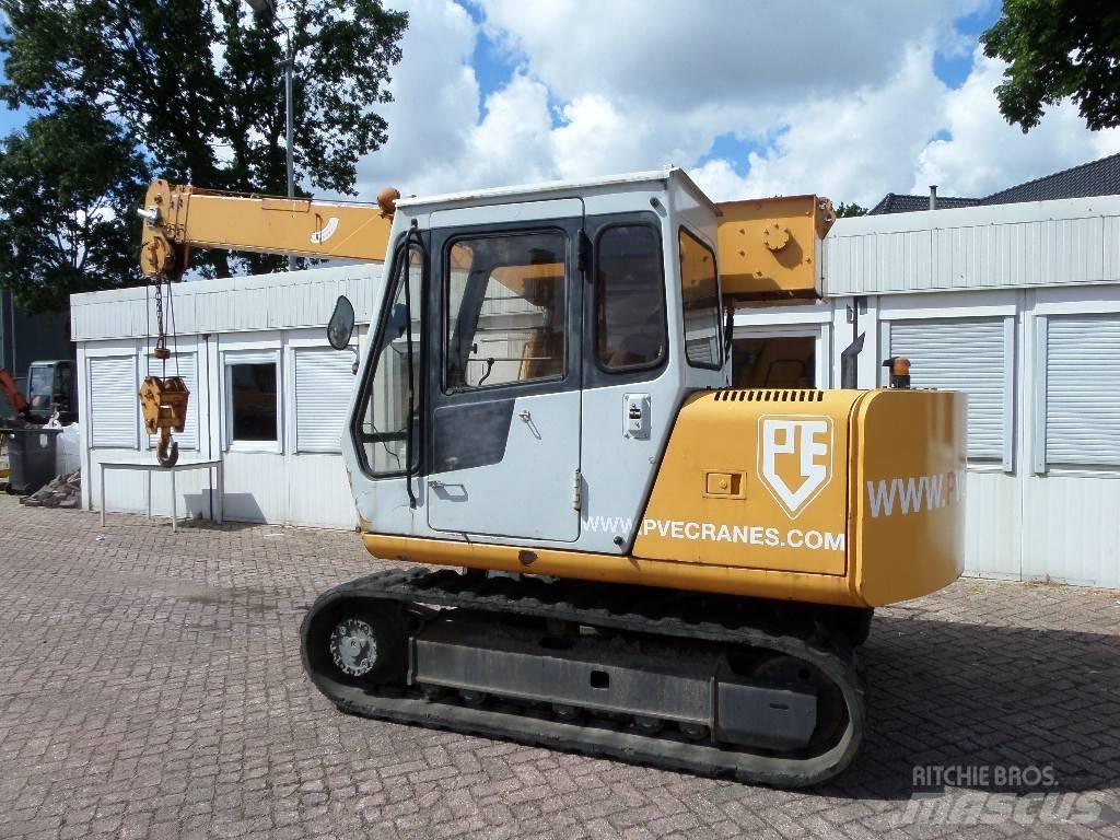 Hitachi EX 60 Tracked cranes