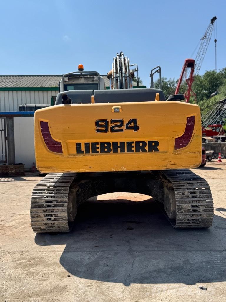 Liebherr 924 Crawler excavators