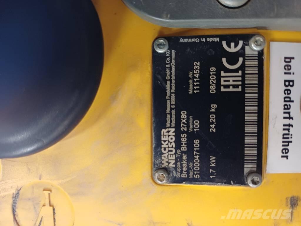 Wacker Neuson BH65 Hammers / Breakers