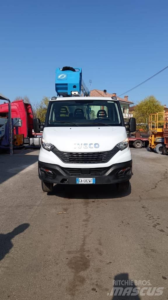 Socage 20D Truck mounted aerial platforms
