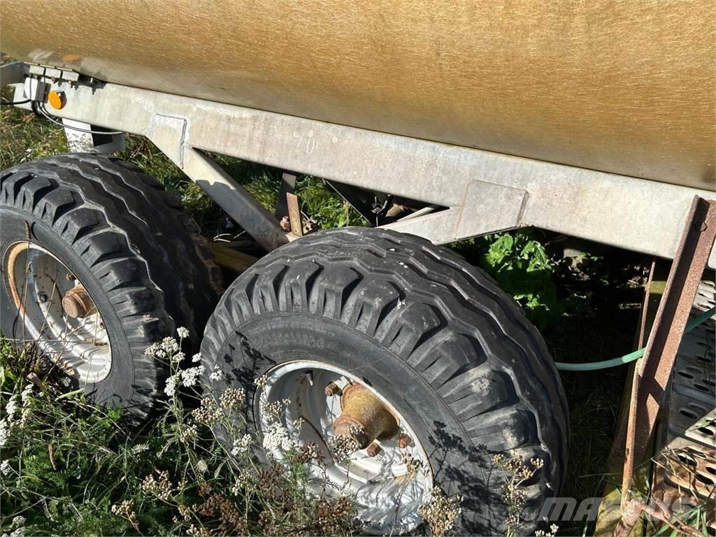 Chemo 310/65 Tanker semi-trailers