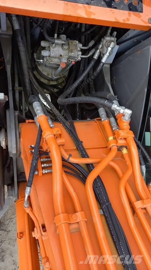 Hitachi ZX 210 LC Crawler excavators