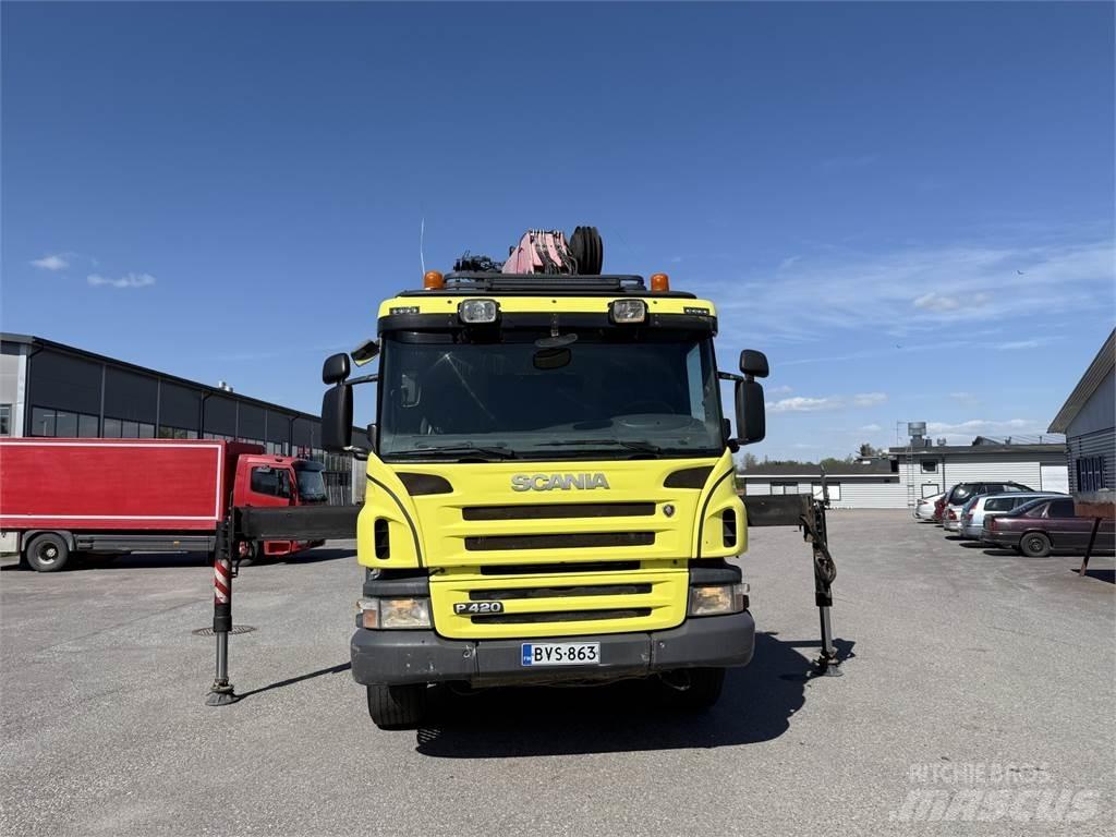 Scania P420 8X2 Crane trucks