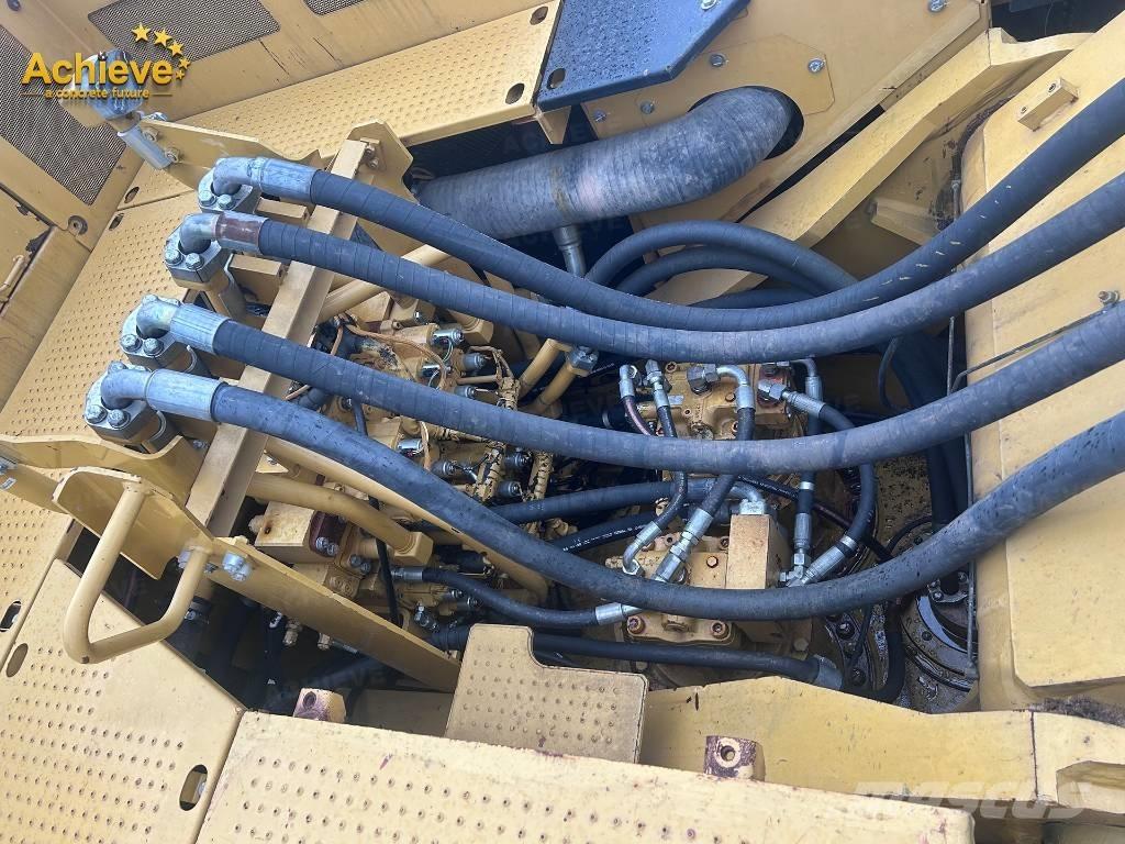 CAT 374 Crawler excavators