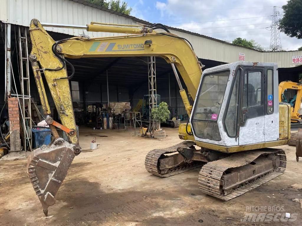 Sumitomo S160 Mini excavators < 7t