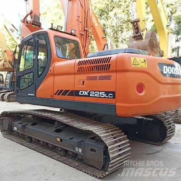 Doosan dx225 Crawler excavators