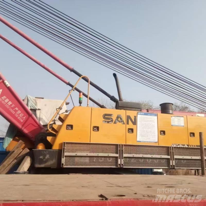 Sany SCC 1000 Tracked cranes