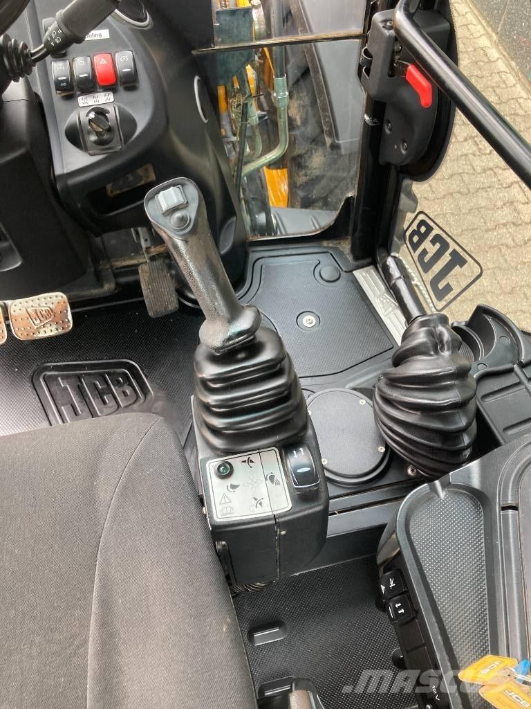 JCB 4 CX TLB's