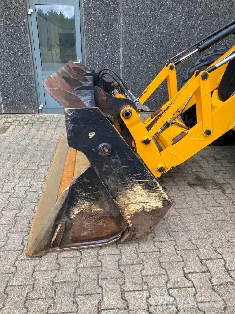 JCB 4 CX TLB's