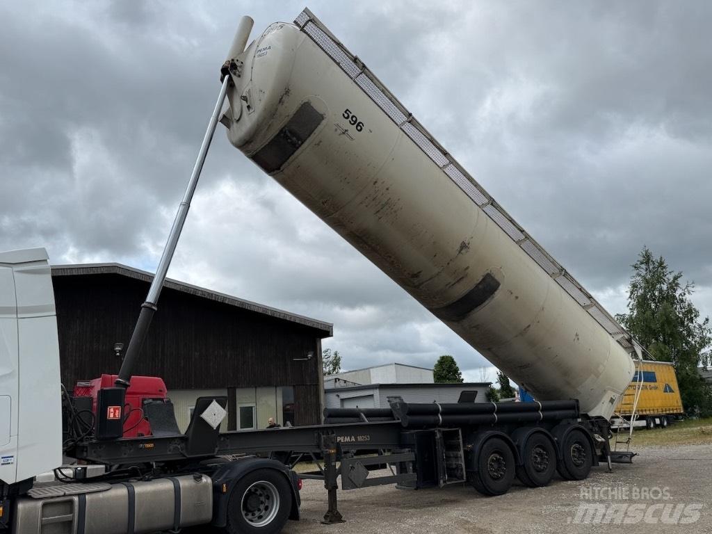 Spitzer SK 2760 CAL Tanker semi-trailers