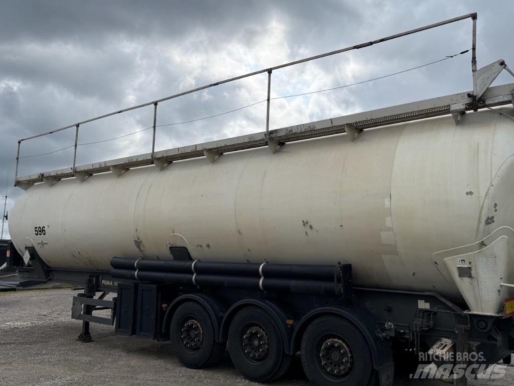Spitzer SK 2760 CAL Tanker semi-trailers