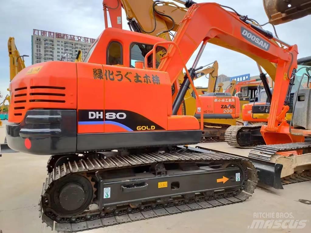Doosan DH 80 Midi excavators  7t - 12t