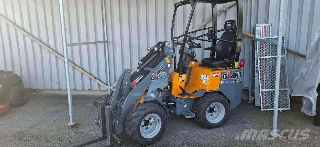 GiANT G 1100 Mini loaders