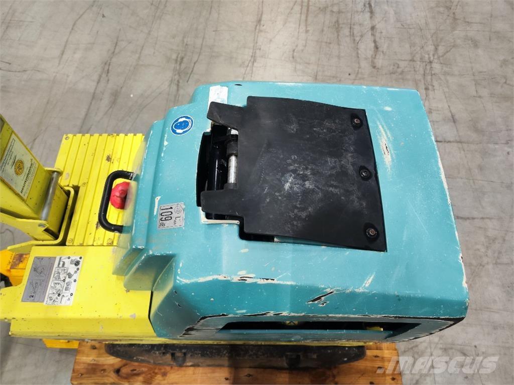 Ammann APH 65/85 Vibrator compactors