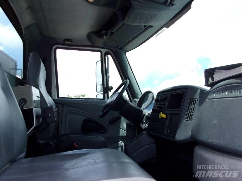 International 7400 Sewage disposal Trucks
