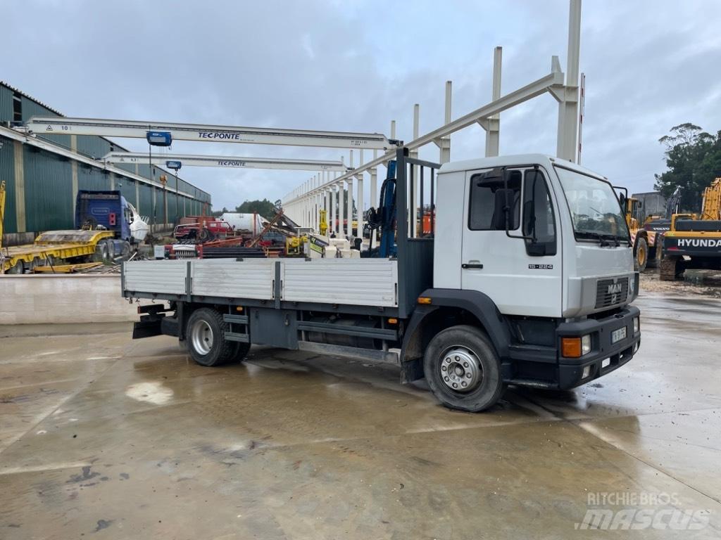 MAN 15.224 Flatbed/Dropside trucks
