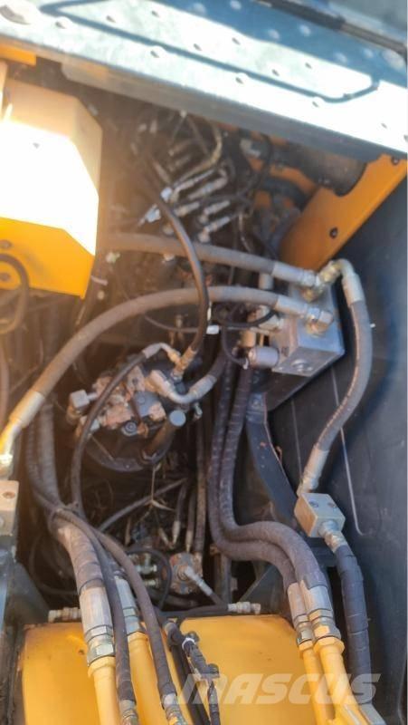 Hyundai HW145 Wheeled excavators