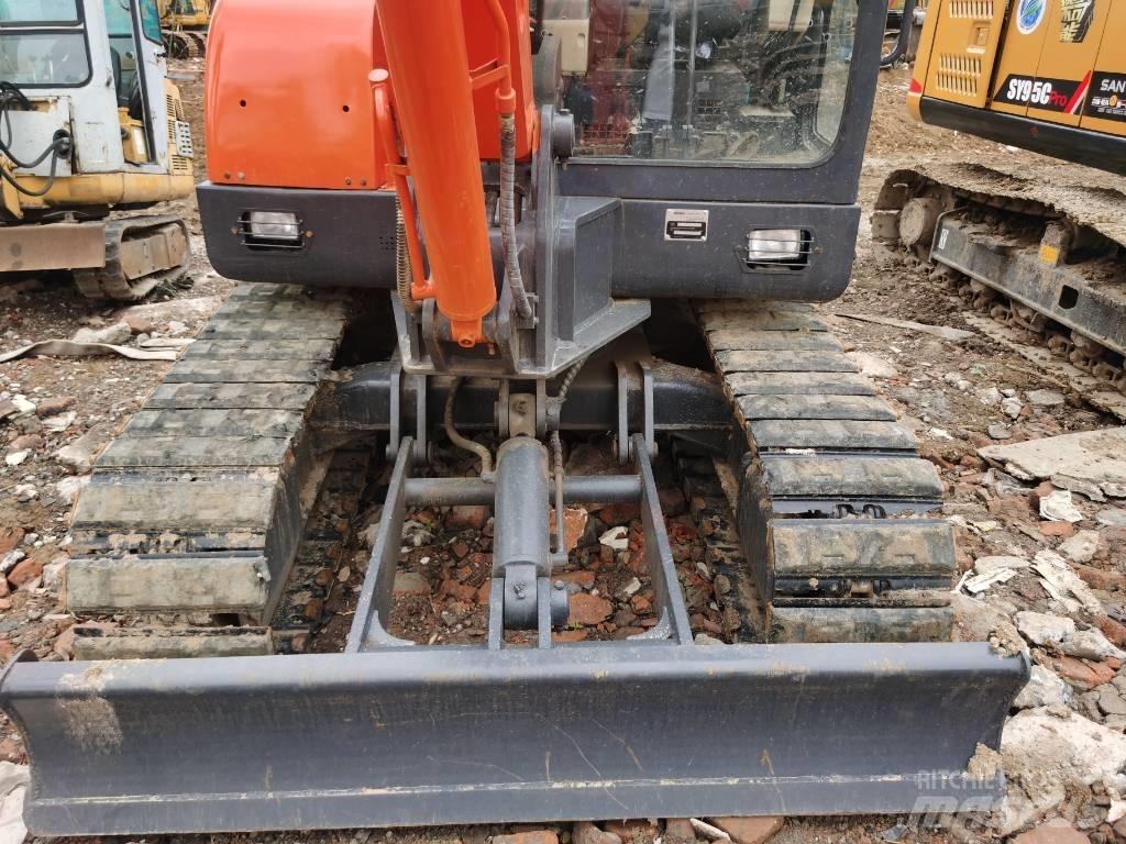 Doosan DH 55 Mini excavators < 7t