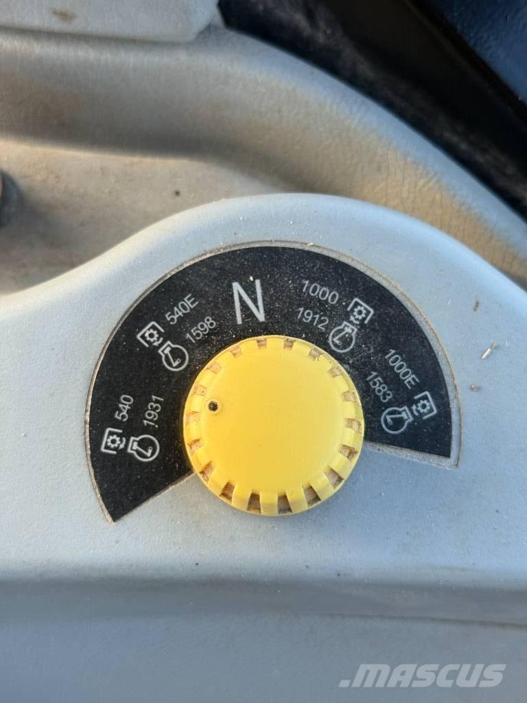 New Holland T 7.270 Tractors