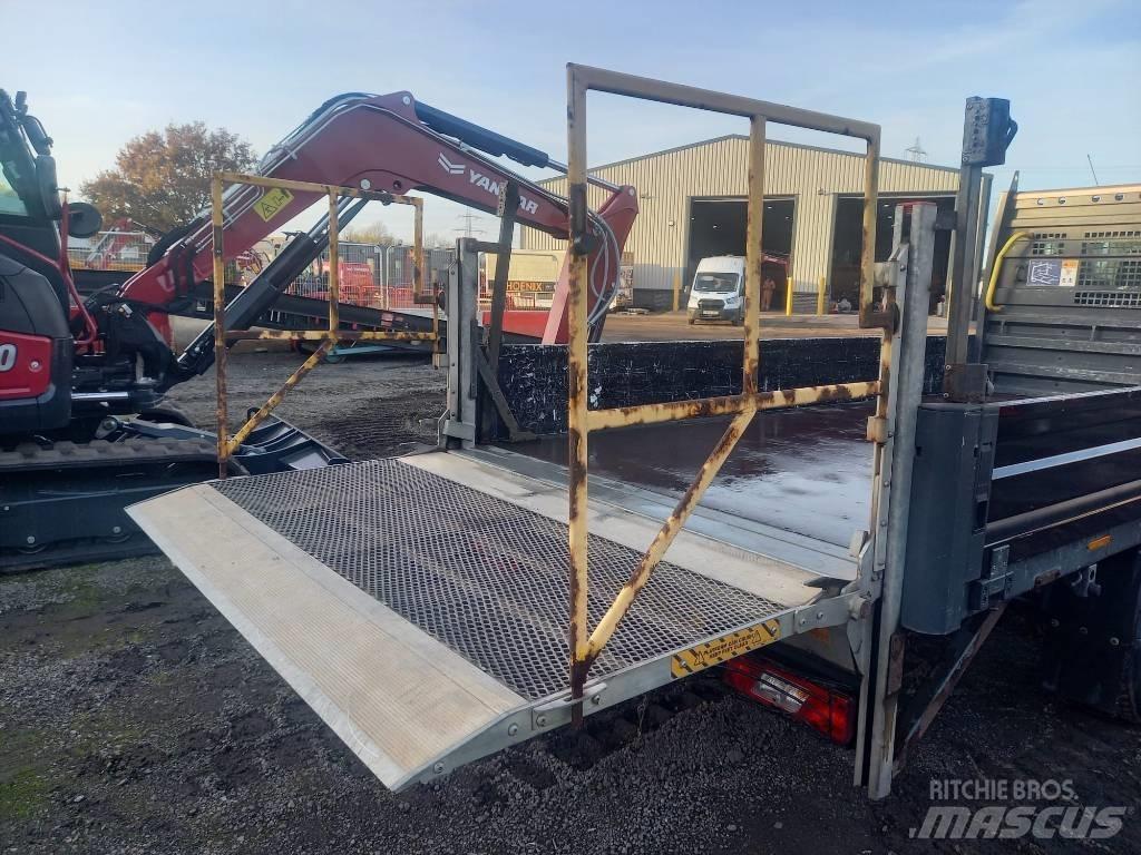 Ford Transit 350 Flatbed/Dropside trucks