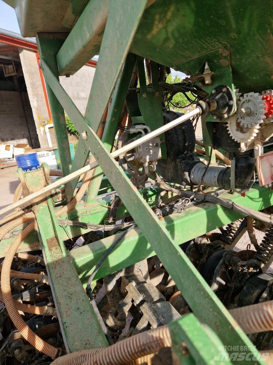 John Deere 750 A Combination drills