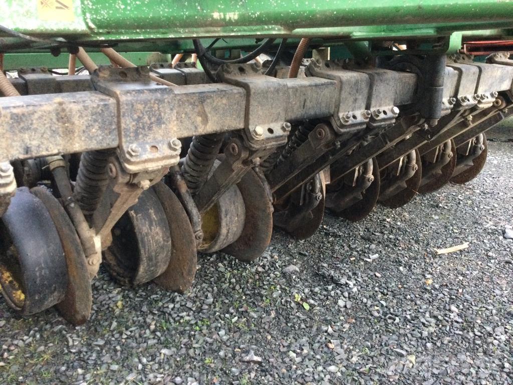 John Deere 750 A Combination drills