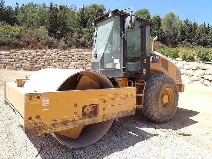CAT CS64B Vibrator compactors