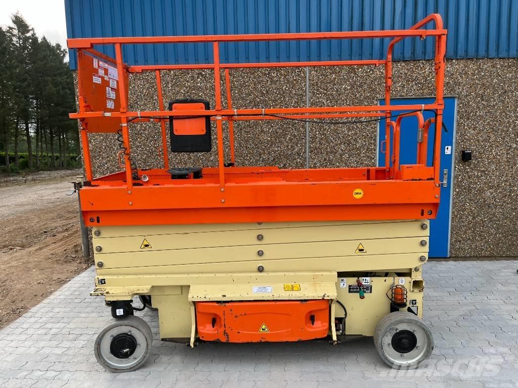 JLG 3246 ES Scissor lifts