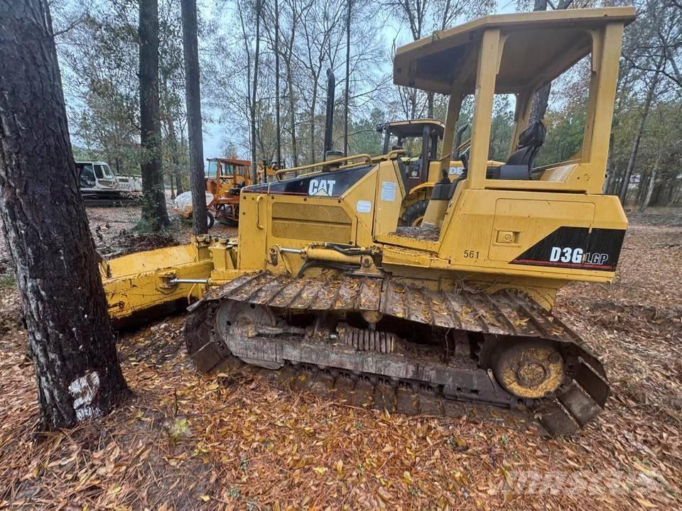 CAT D 3 G LGP Crawler dozers