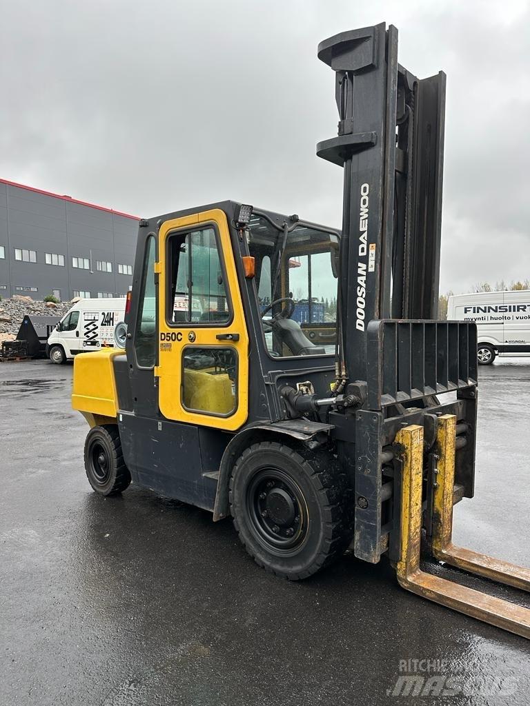 Doosan Daewoo D50-C2 Diesel trucks