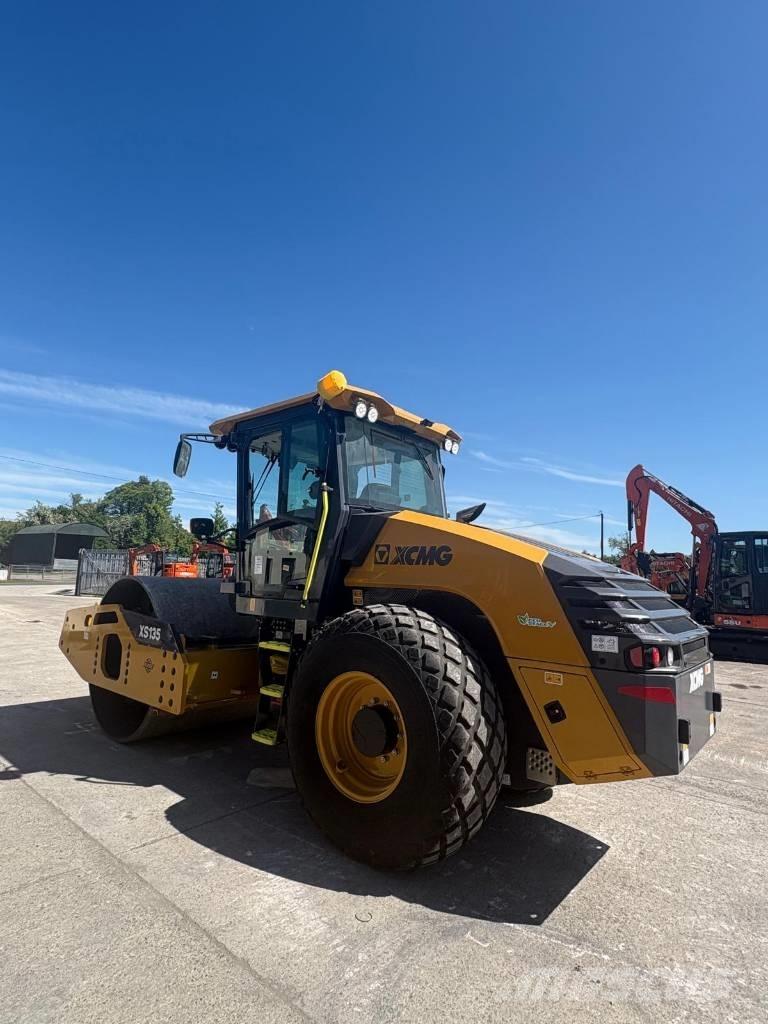 XCMG XS135 Single drum rollers