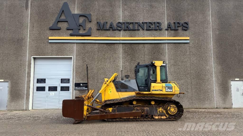 Komatsu D 65 PX-15 Crawler dozers