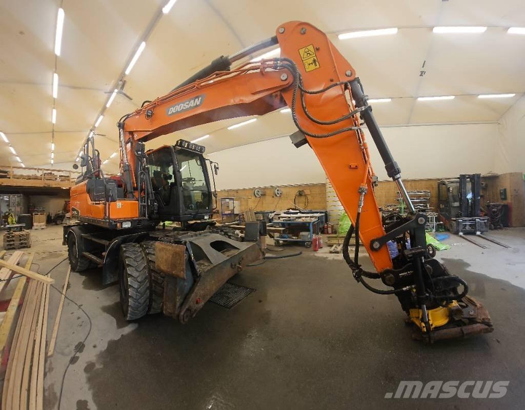 Doosan DX 170 W Wheeled excavators