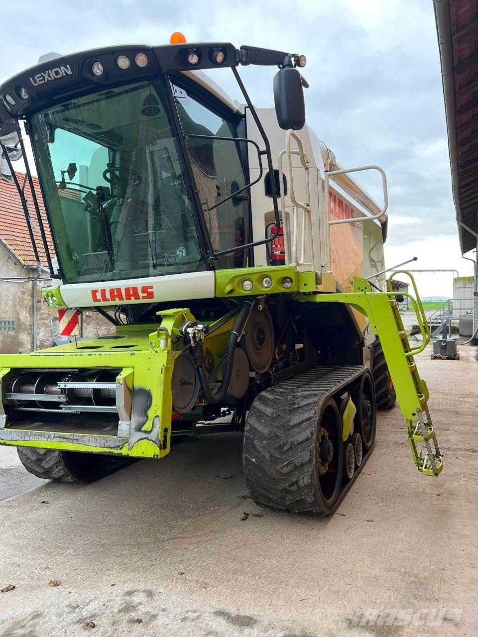 CLAAS Lexion 750TT Combine harvesters