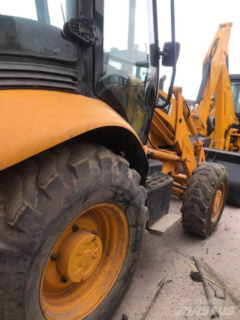 JCB 3cx TLB's