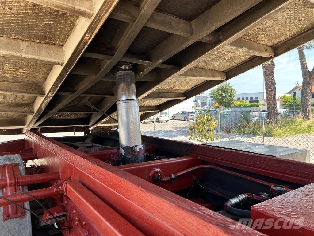 Iveco 120E18K Flatbed/Dropside trucks