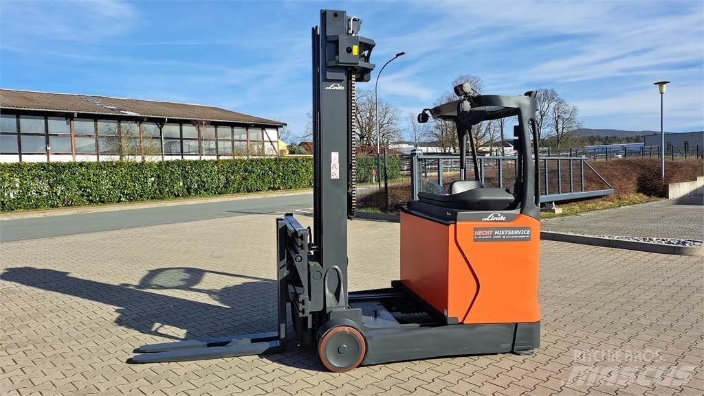 Linde R20 Reach truck