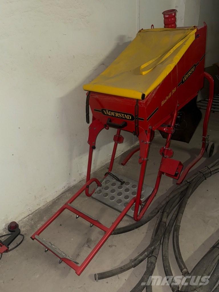 Väderstad TD500 Cultivators