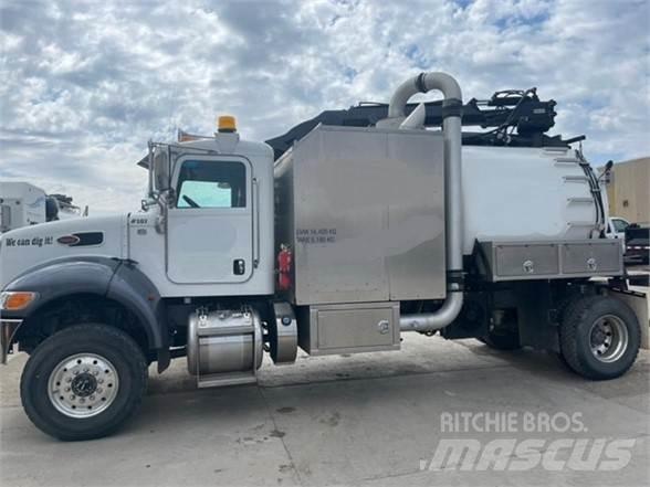 Peterbilt 348 Sewage disposal Trucks