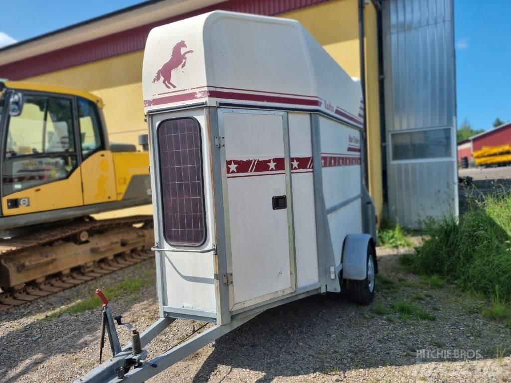 Star Trailers Rubin Livestock carrying trailers