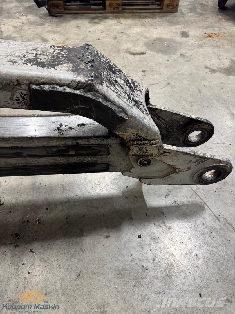 Komatsu 105F Forwarder cranes