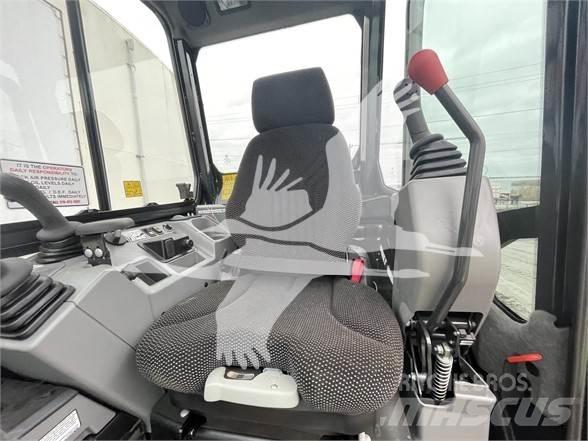 Bobcat E35R2 Mini excavators < 7t