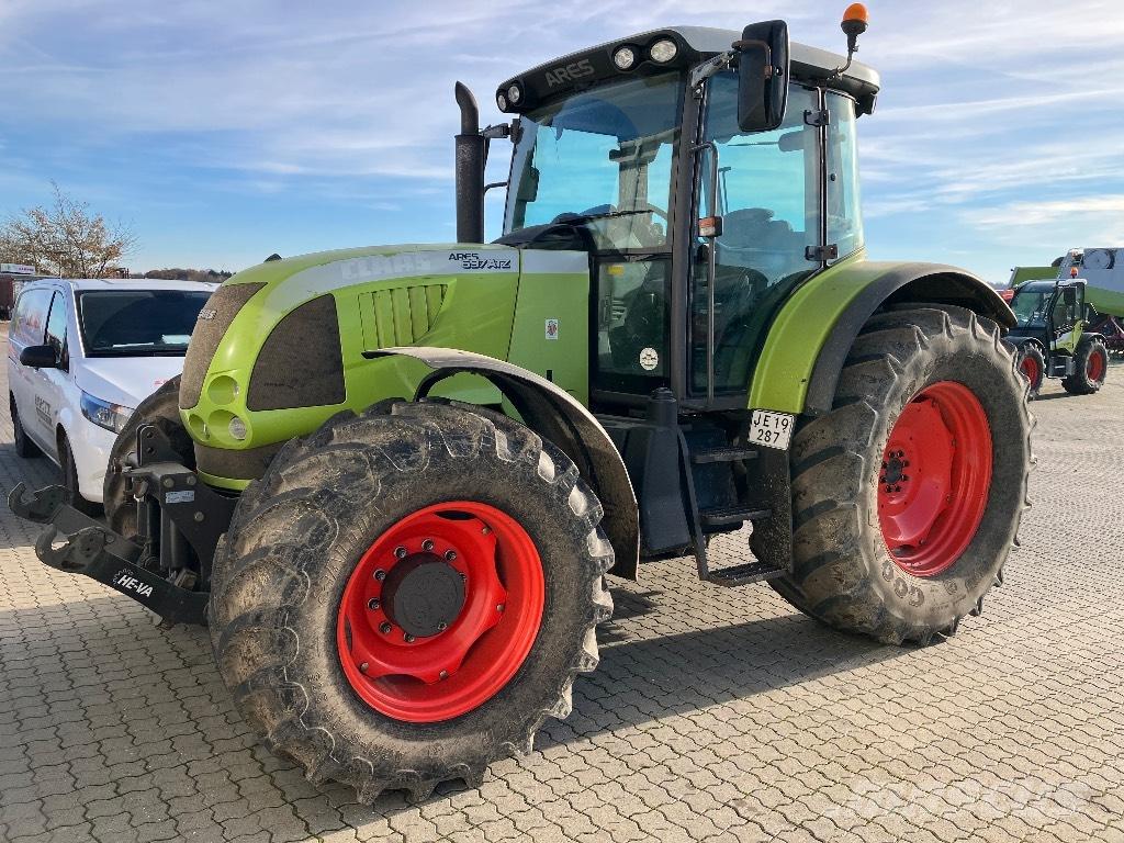 CLAAS Ares 697 ATZ Tractors