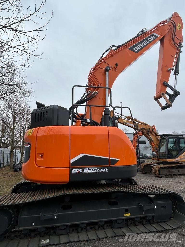 Develon DX 235 LCR-7 Crawler excavators